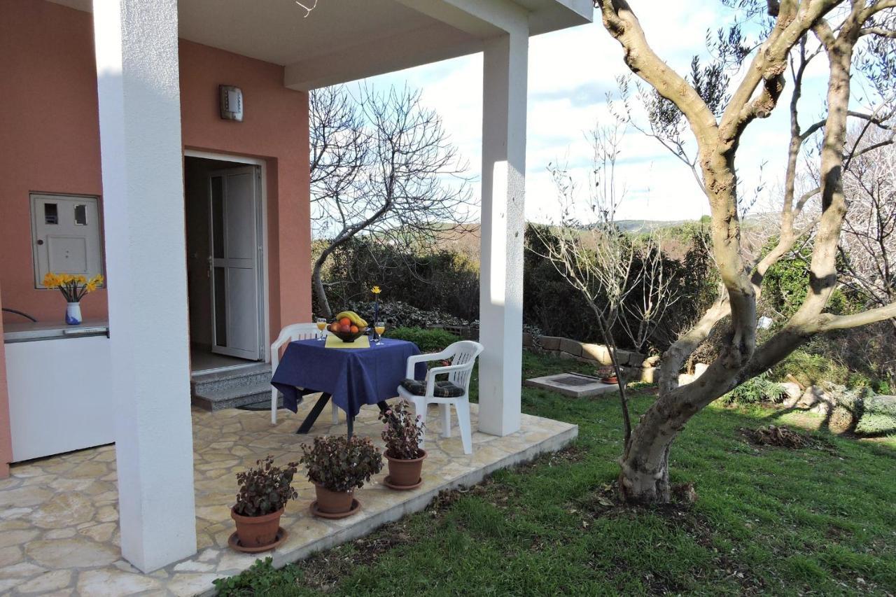 Apartments By The Sea Veli Rat, Dugi Otok - 436 מראה חיצוני תמונה